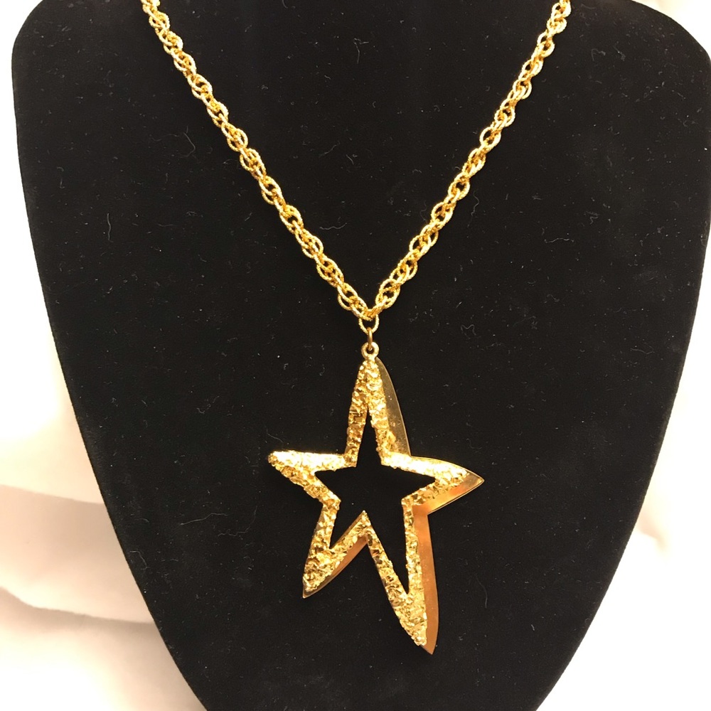 Goldstone Star vintage necklace